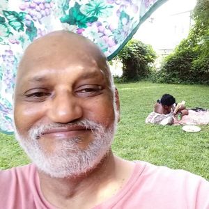 Meet your Posher, Dennis